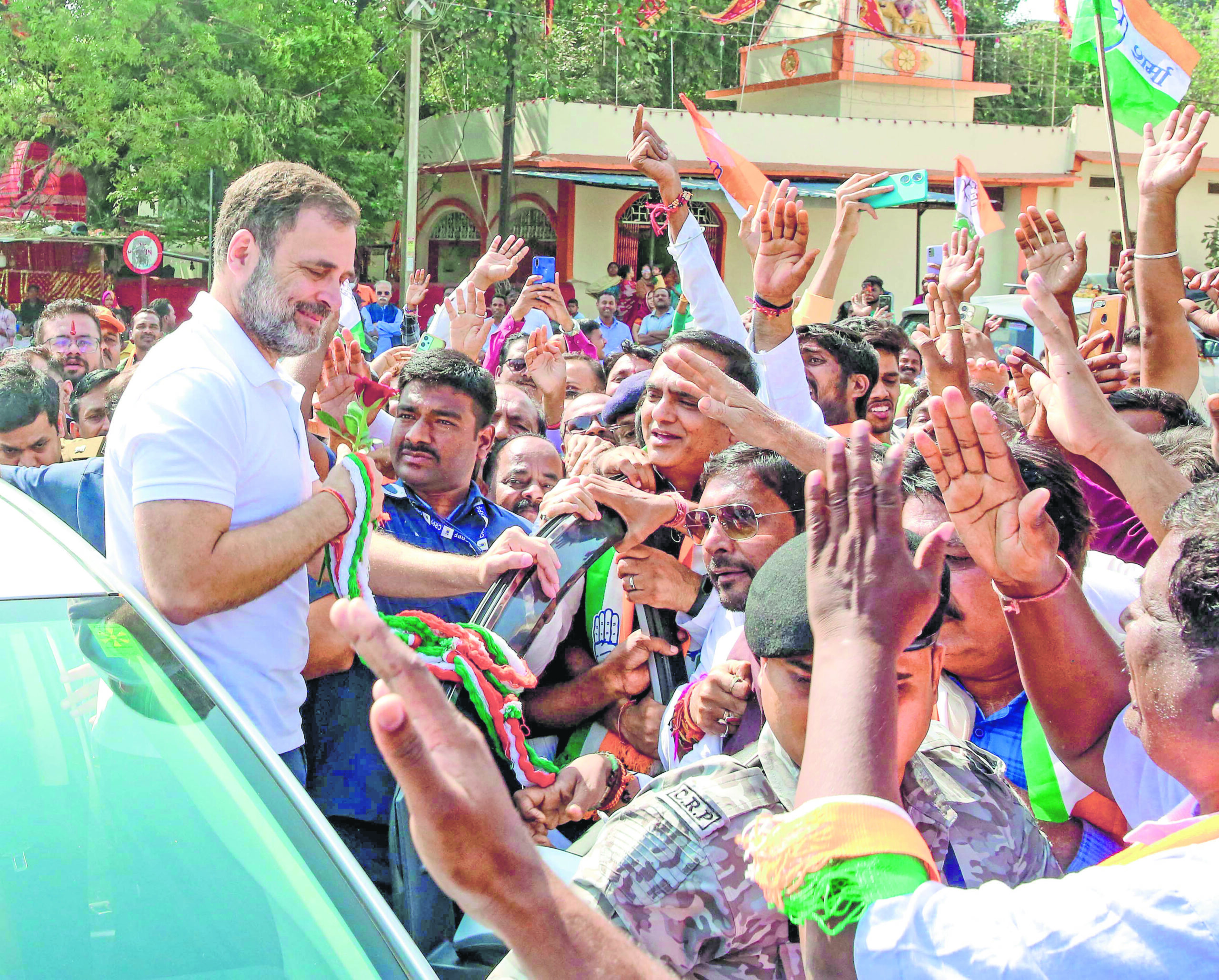 Rahul confident of Congress securing up to 150 seats in MP