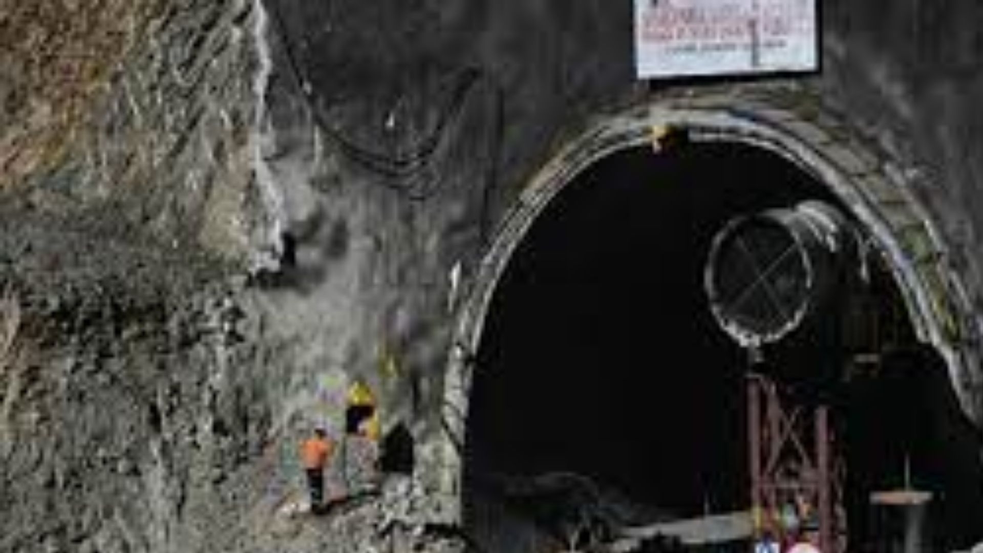 Uttarkashi Tunnel rescue: NDRF demonstrates movement of wheeled stretchers through pipeline
