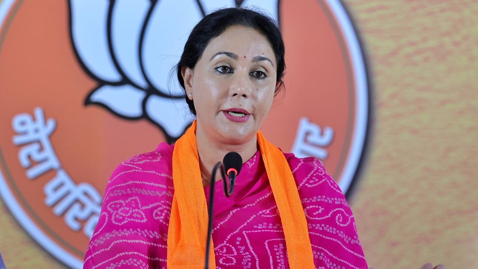 Diya Kumari points finger at Cong for Gogamedi’s murder