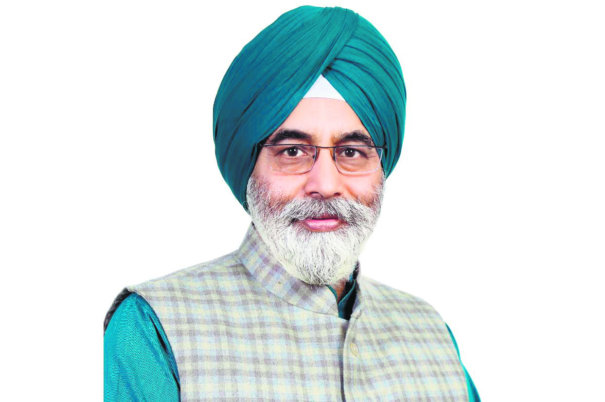 Mayor Suspends Raja Iqbal Singh for disrupting MCD house meeting ...