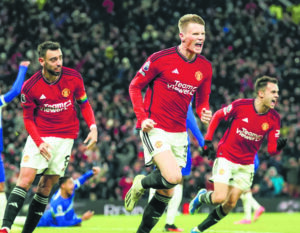 Man United wins 2-1 in morale-boosting victory over Chelsea