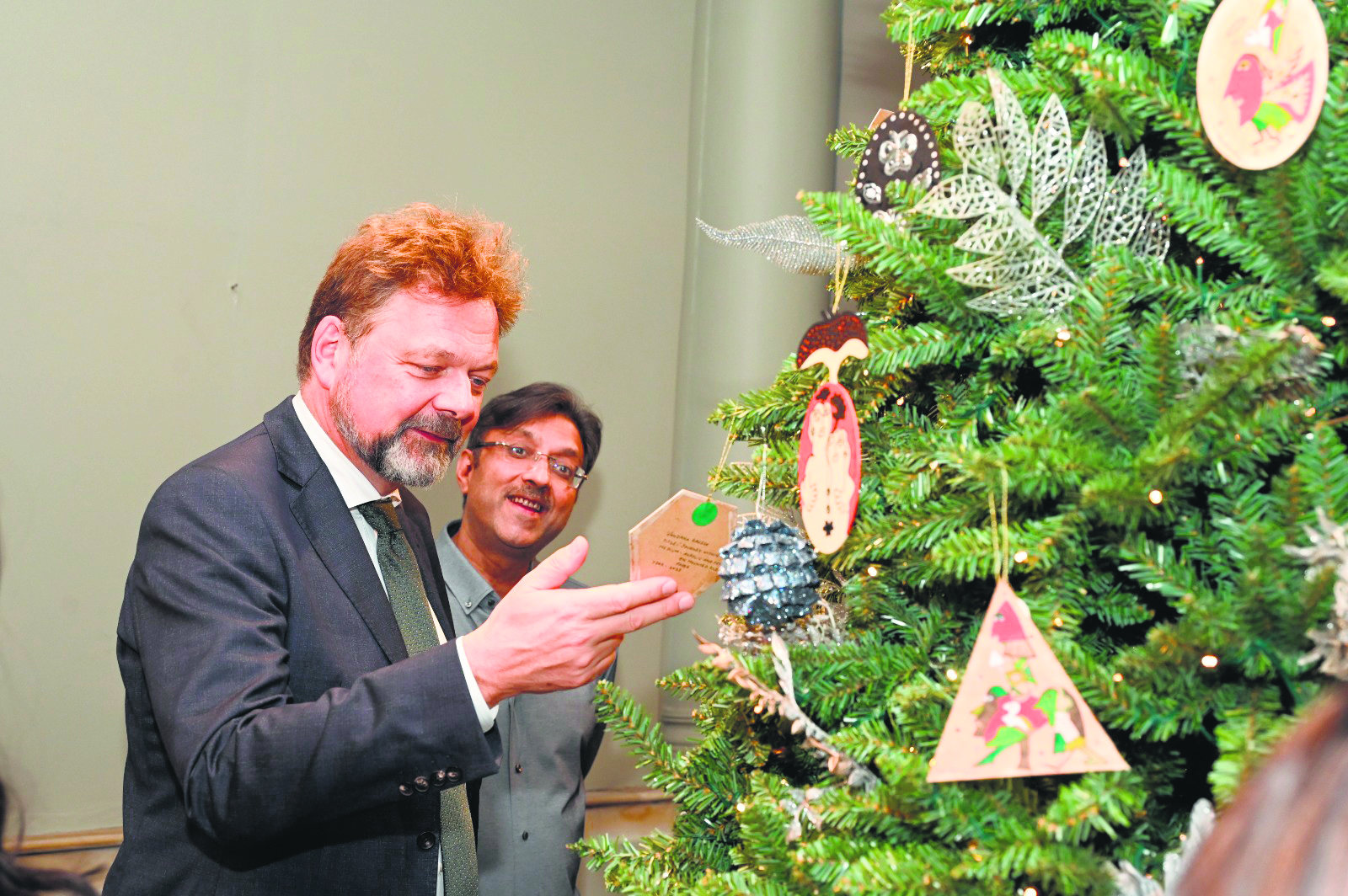 ‘Away in a Manger’ Transforms Dhoomimal Art Centre into a Christmas Wonderland