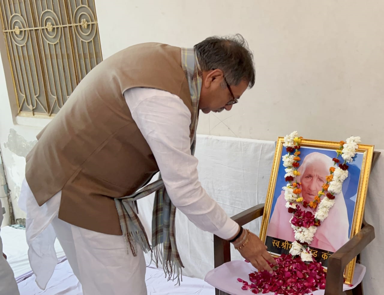 Satish Poonia mourns MLA Kanawat’s loss amidst Ajmer tour