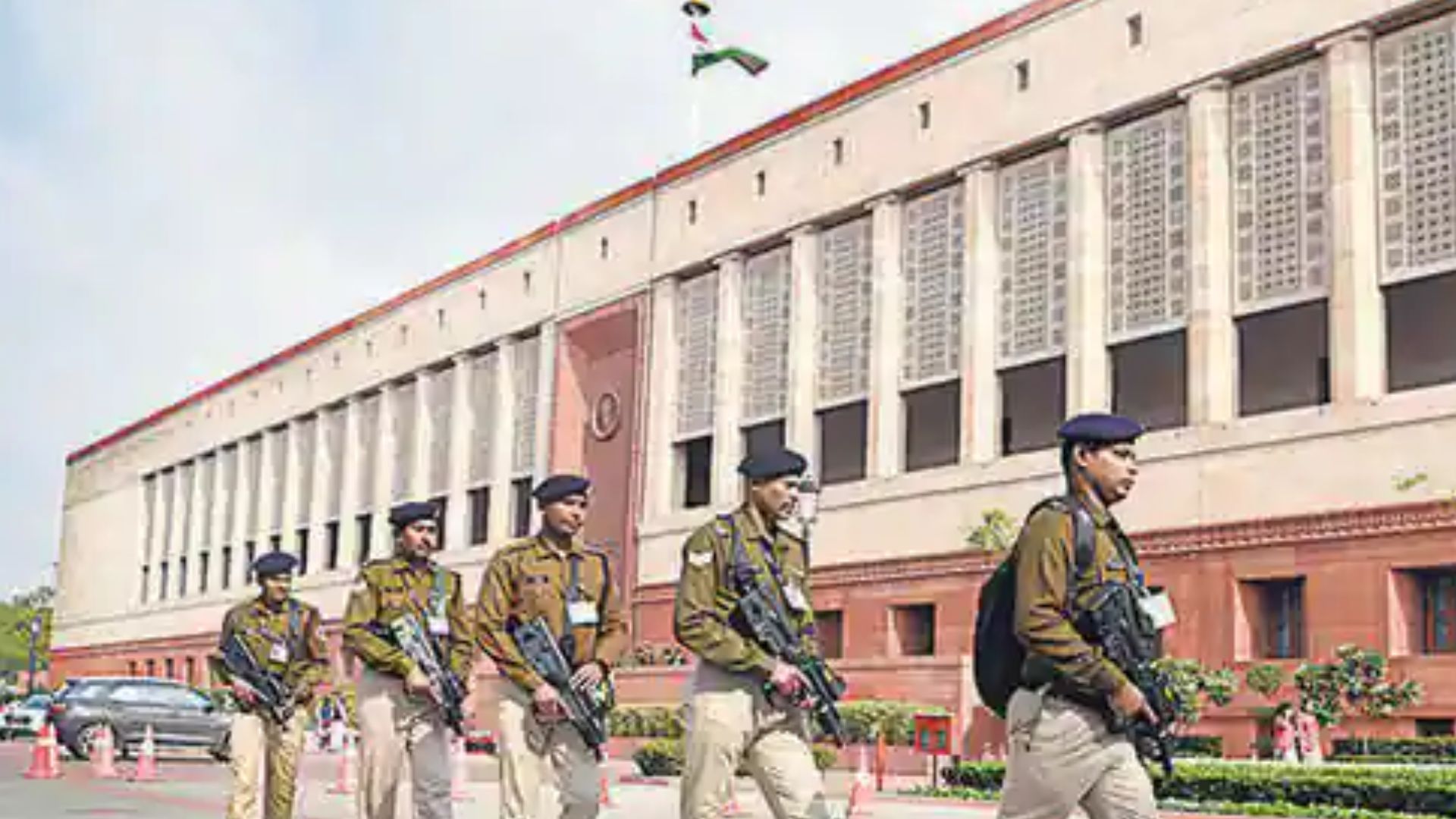Central Government Considers Comprehensive Security Handover to CISF Following Parliament Breach