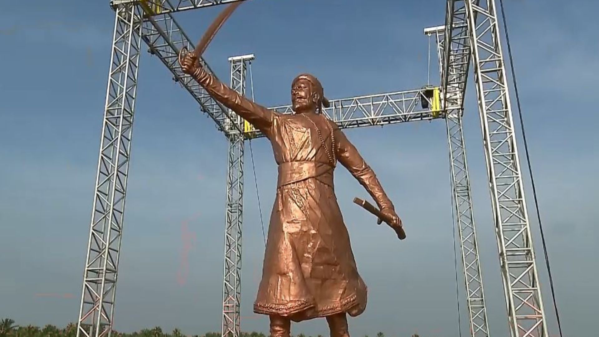 PM Modi Inaugurates Chhatrapati Shivaji Maharaj Statue in Sindhudurg’s Rajkot Fort