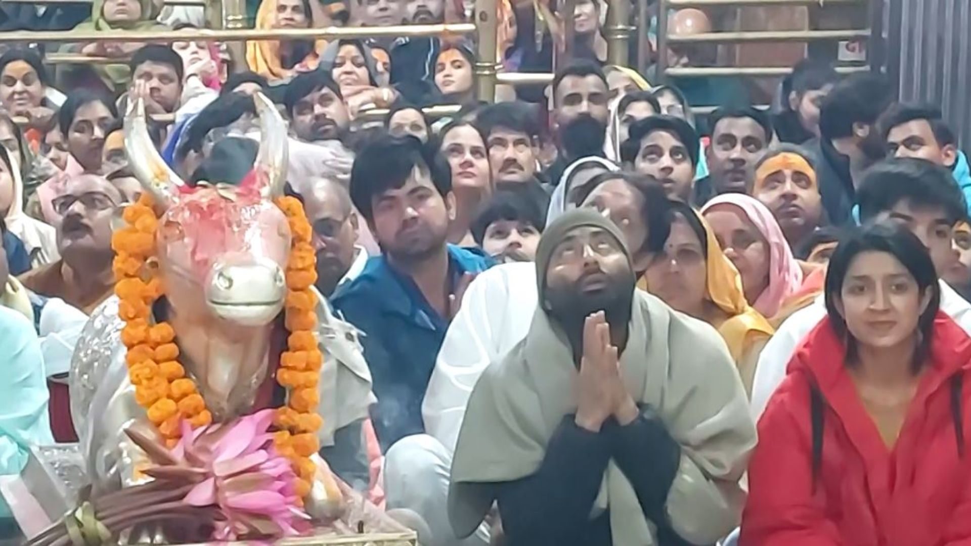 Congress candidate offers heartfelt prayers at Ujjain’s Mahakaleshwar Temple with hours left to counting
