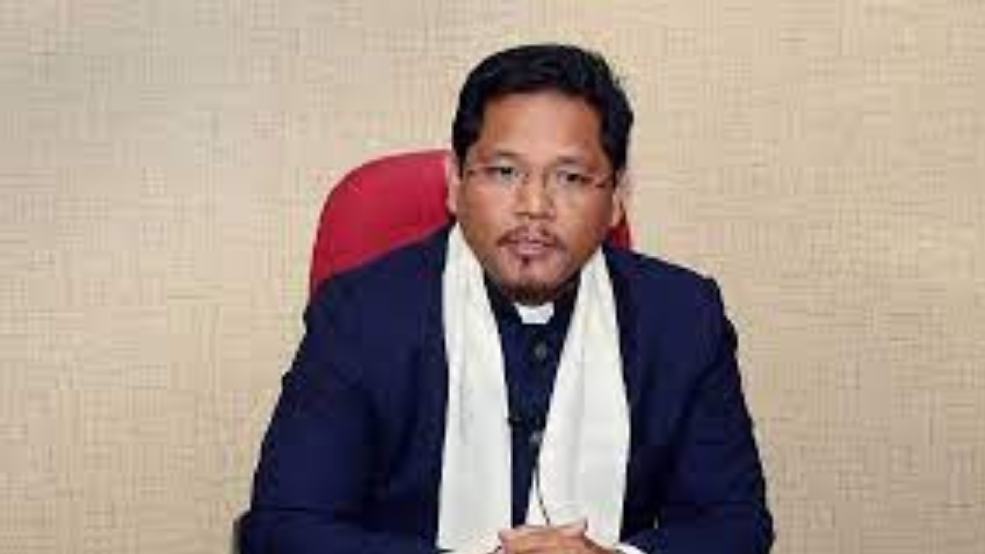 Meghalaya CM wows fans with guitar performance