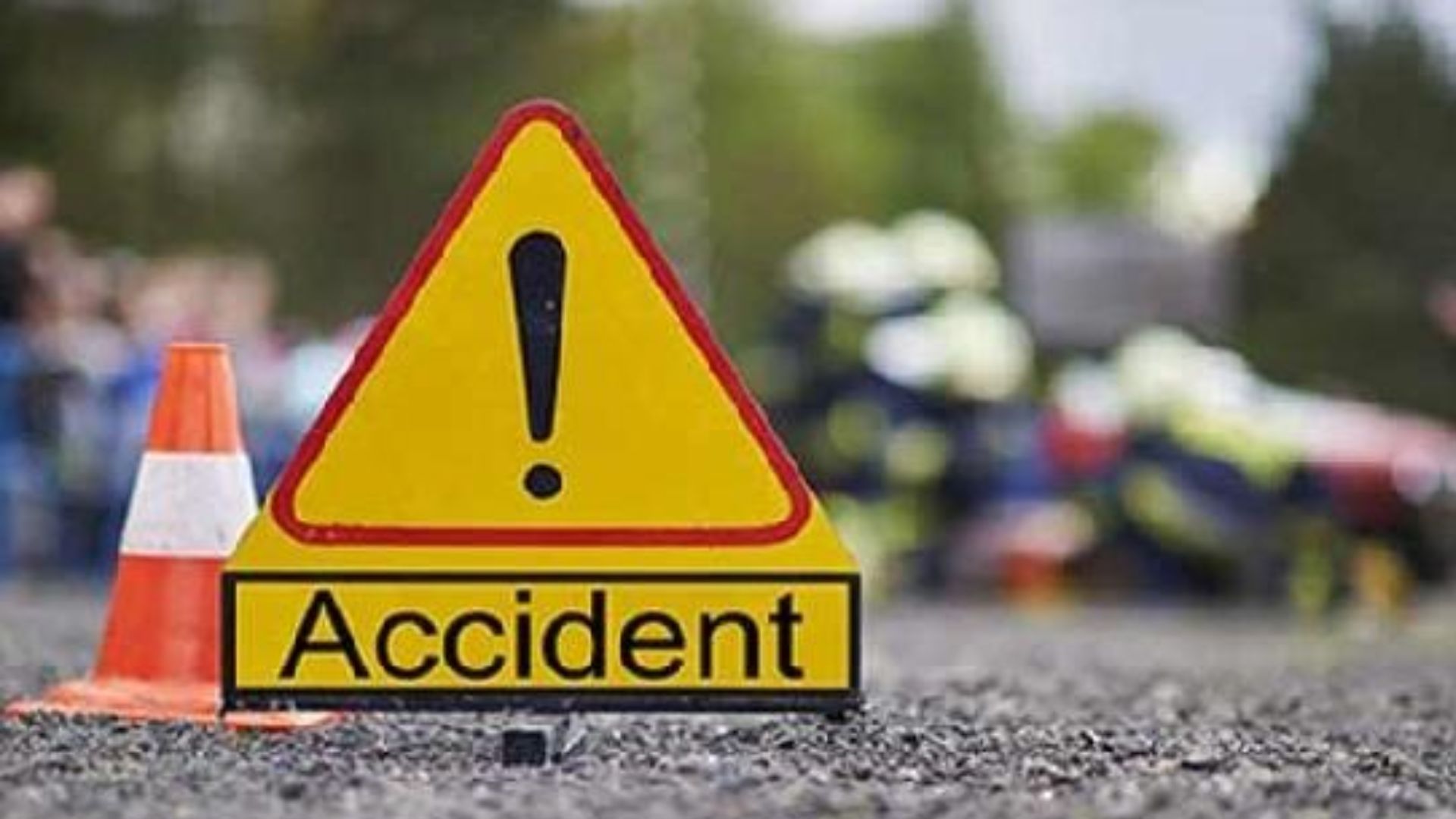 Passengers escape fatal accident as bike hits bus in Shimla