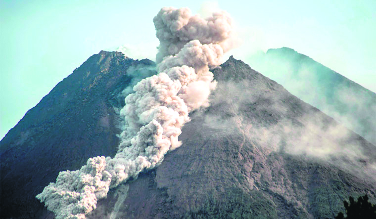 11 Dead, 12 Missing After Indonesia’s Mount Marapi Erupts ...