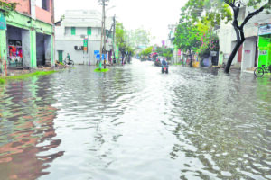 Heavy rains and floods devastate southern Tamil Nadu, crippling daily life