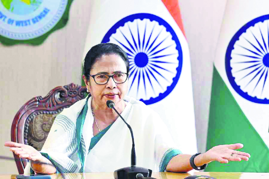 Bengal minister likens Mamata with Sri Chaitanya, Opp mocks him