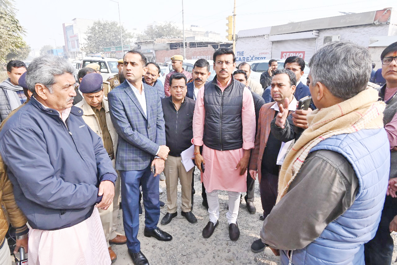 Minister Rathore tours with JDA to address drainage issues