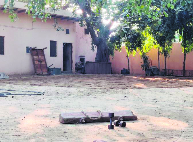 Delhi DMs to spend night in selected villages hold talks with residents