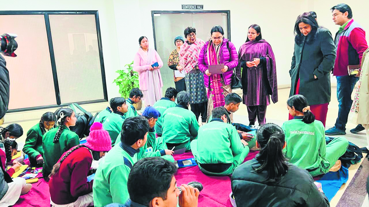 WCD meets with ASHAs, Anganwadi workers, and ANMs to spread awareness for sex ratio