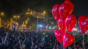 New Year Celebrations Light Up Srinagar’s Lal Chowk in Jammu and Kashmir