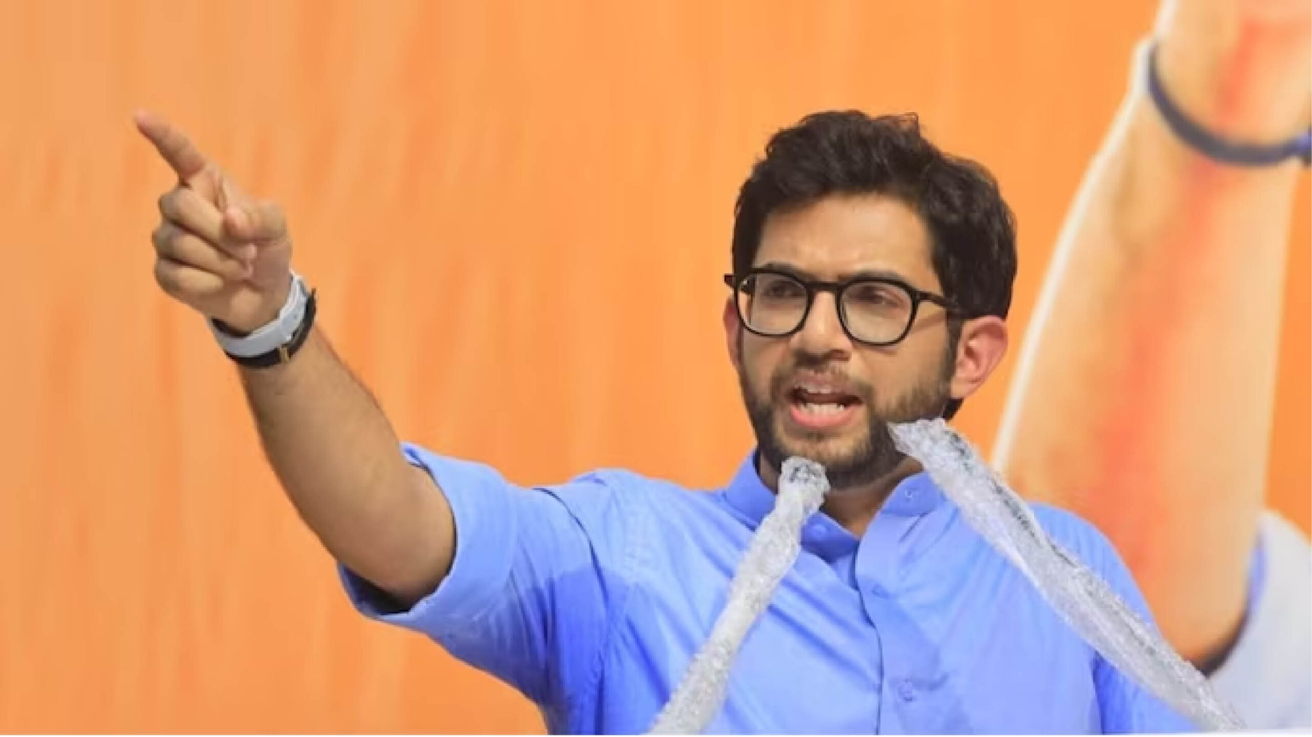 Aaditya Thackeray criticizes CM’s delegation size for Davos trip