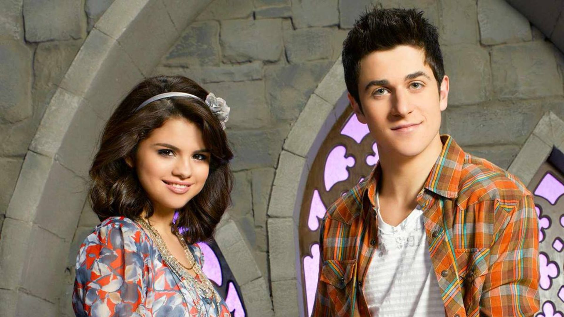 David Henrie and Selena Gomez team up for the “Wizards of Waverly Place” sequel
