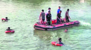 School picnic turns fatal as 14 students die as their boat capsizes in Vadodara