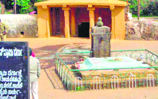 Congress Govt reopens Dattapeeth Tomb Vandalism case amidst Political turmoil