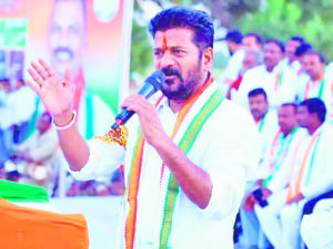 Telangana CM Revanth Reddy advocates national status for irrigation project