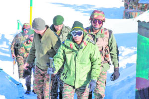 Lt. Gen. MV Suchindra reviews Army’s operational preparedness at forward posts