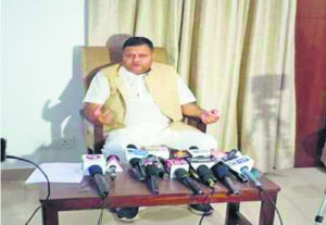 MLA Neeraj Sharma urges speaker for attire inspection meeting