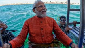 PM Modi dives into sea to perform underwater puja in submerged ancient Dwarka