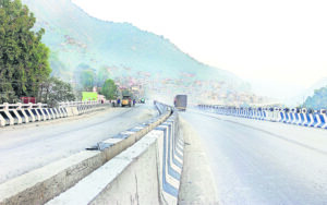 Srinagar-Jammu national highway open amidst traffic slow downs