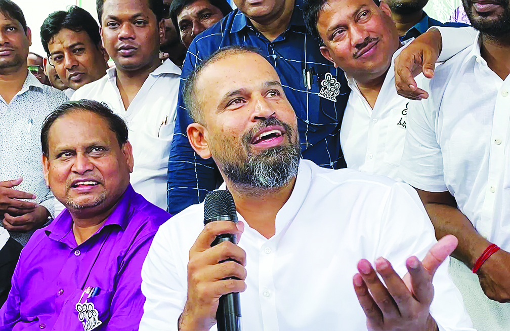 EC directs Yusuf Pathan not to use team pictures in campaign