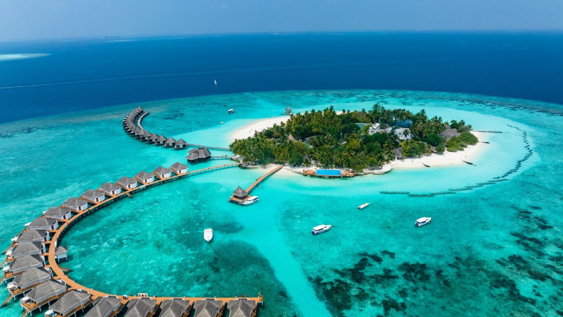 Maldives: Indian Tourist Numbers Plummet by 33% Amid Diplomatic Tensions