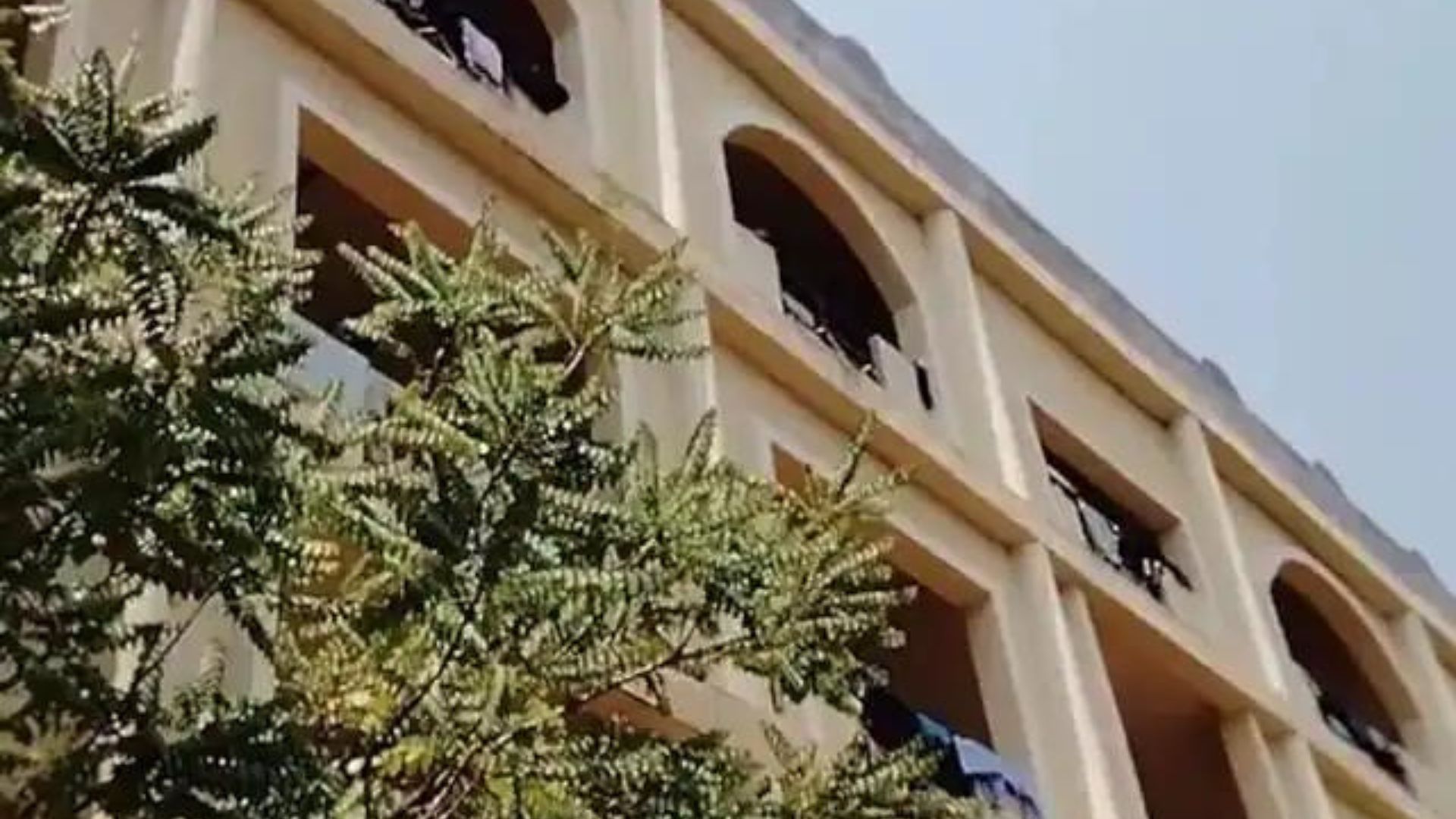Teen Girl Jumps Off College Building in Visakhapatnam