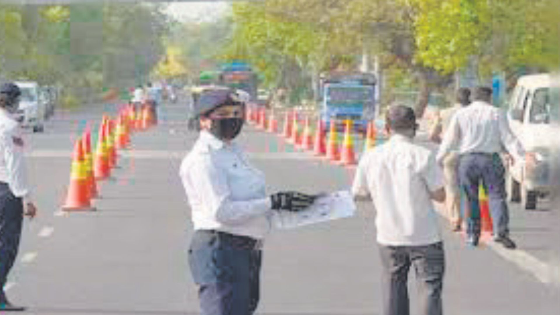 Delhi’s red light violations soar amid traffic police crackdown
