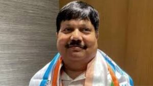 Ahead of Lok Sabha Election 2024 Ex TMC leader Arjun Singh rejoins BJP