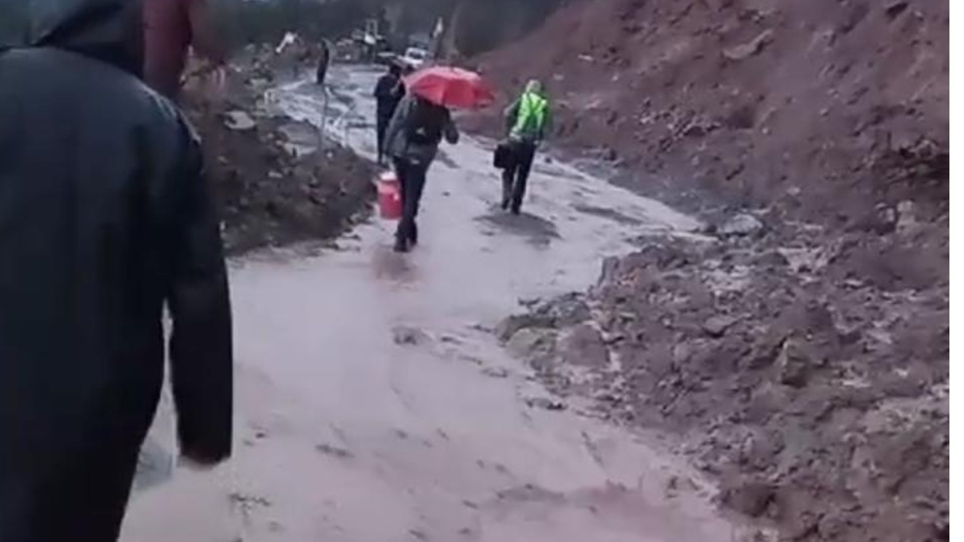 Jammu-Srinagar National Highway Blocked Due to Mudslide