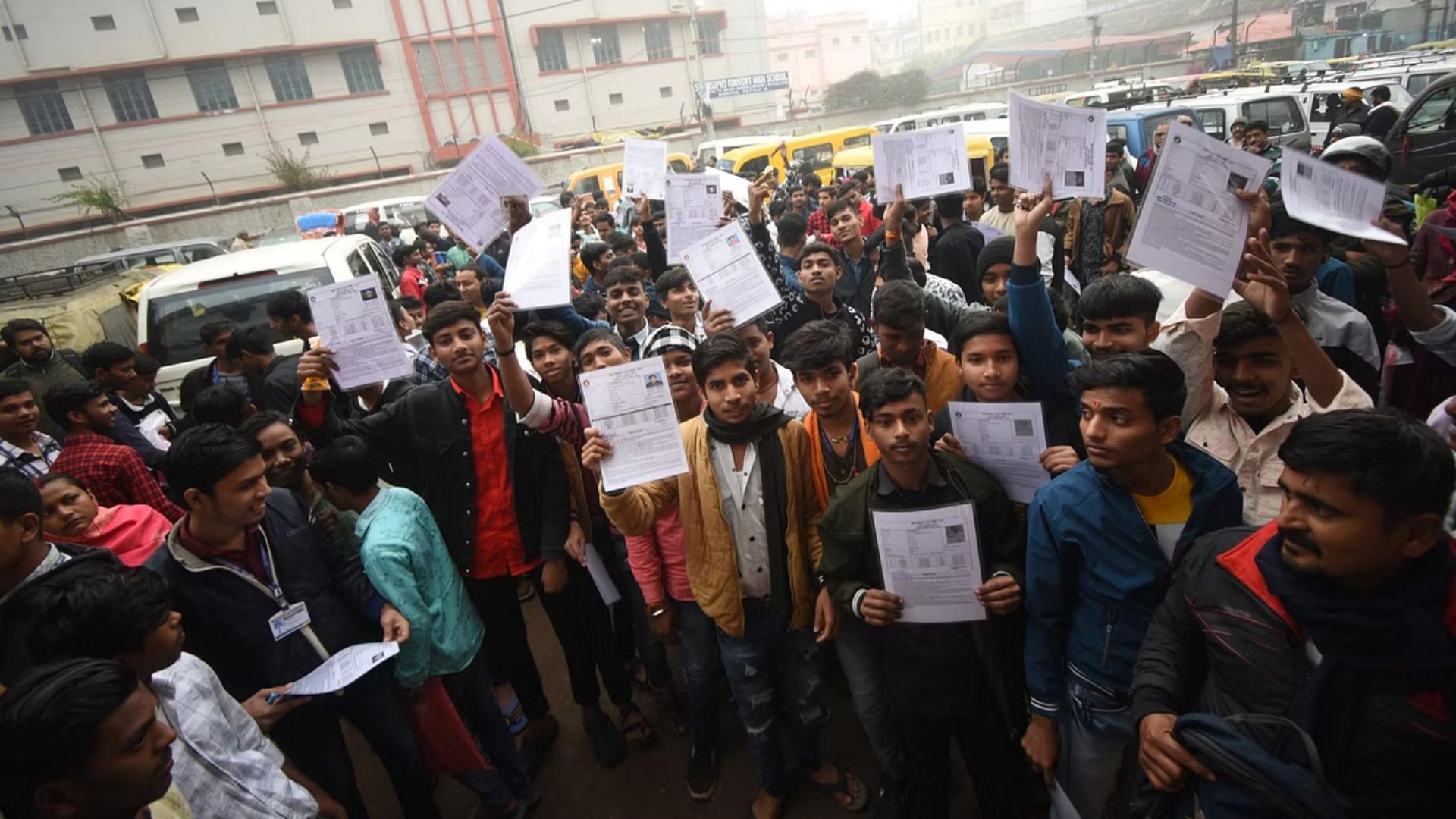 Inter students protest in Patna against govt’s decision to discontinue plus two classes in colleges