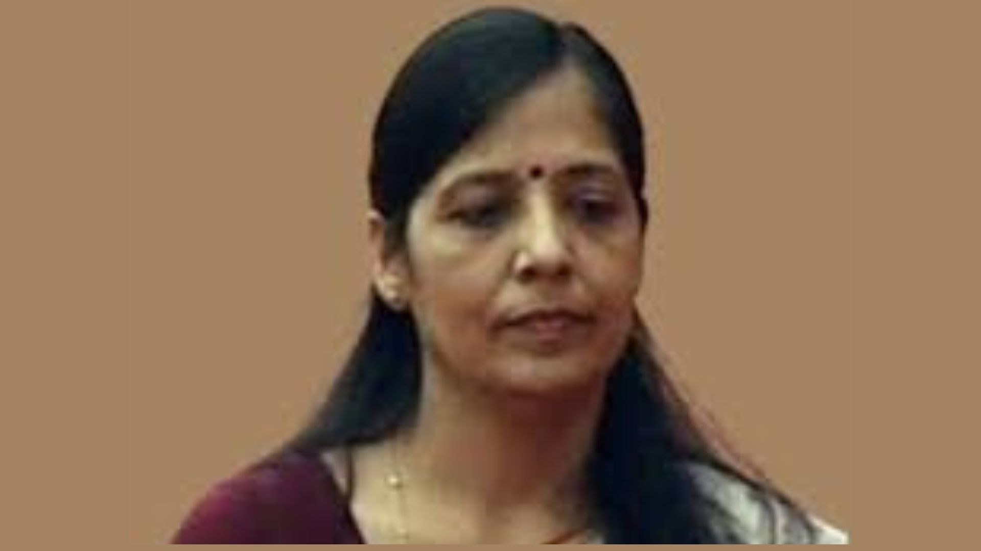 Delhi CM Arvind Kejriwal’s wife to issue press statement today