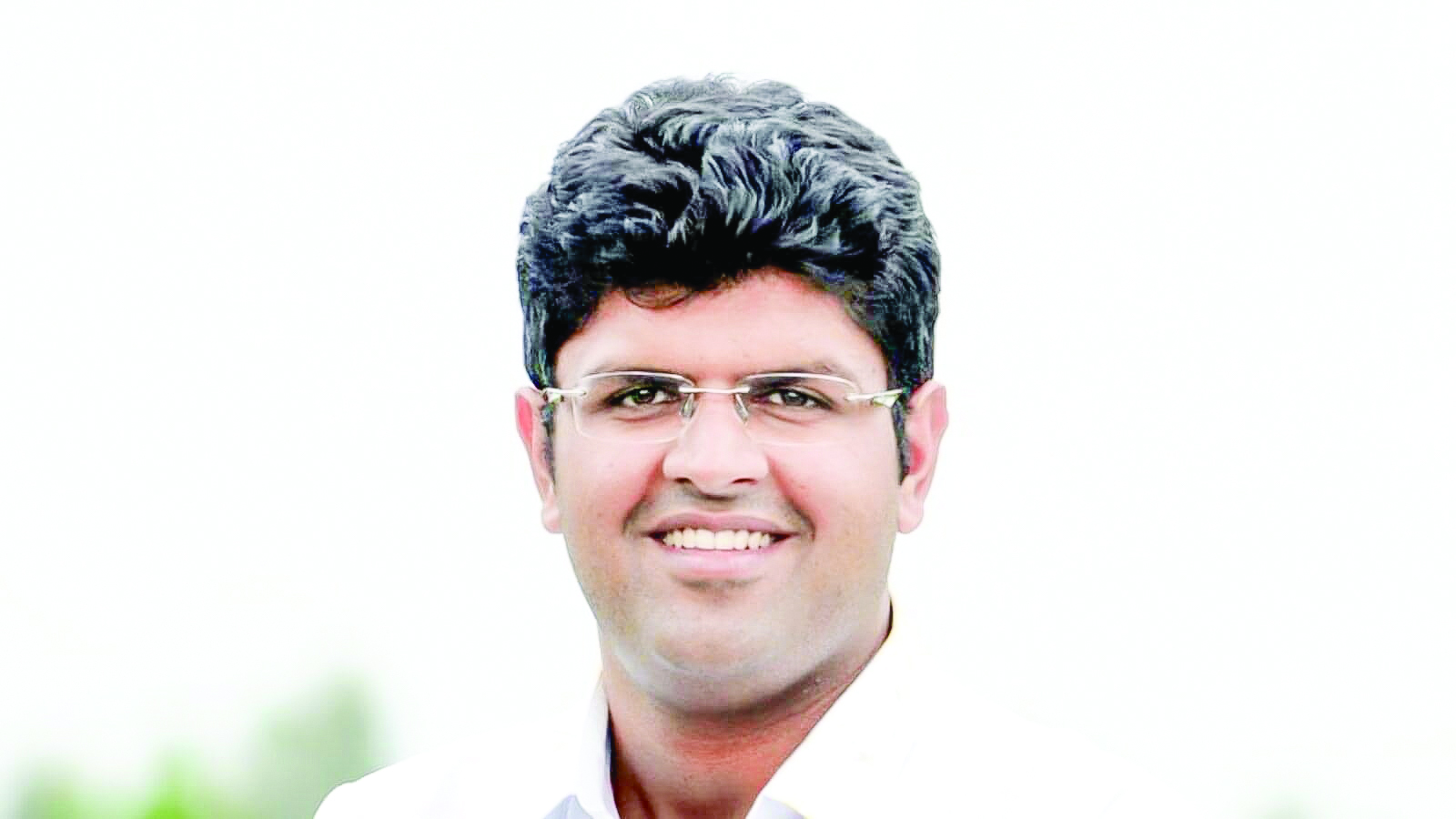 BJP LS candidate and ex-Deputy CM Dushyant, his father facing public’s ire