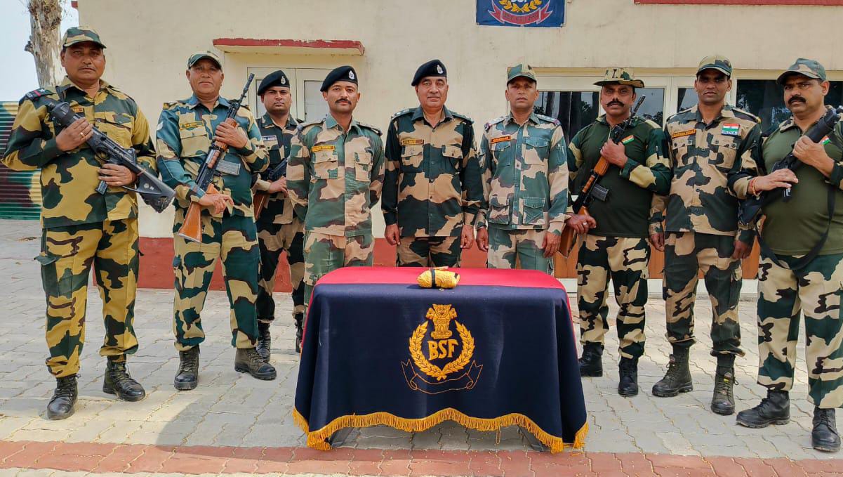 Punjab: Border Security Force Finds Packet of Suspected Heroin in Amritsar