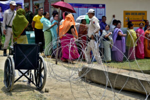 33 Poll Workers in UP Die of Heatstroke During Final Election Phase