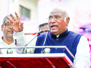 You can’t fool all the people all the time, Kharge tells Modi