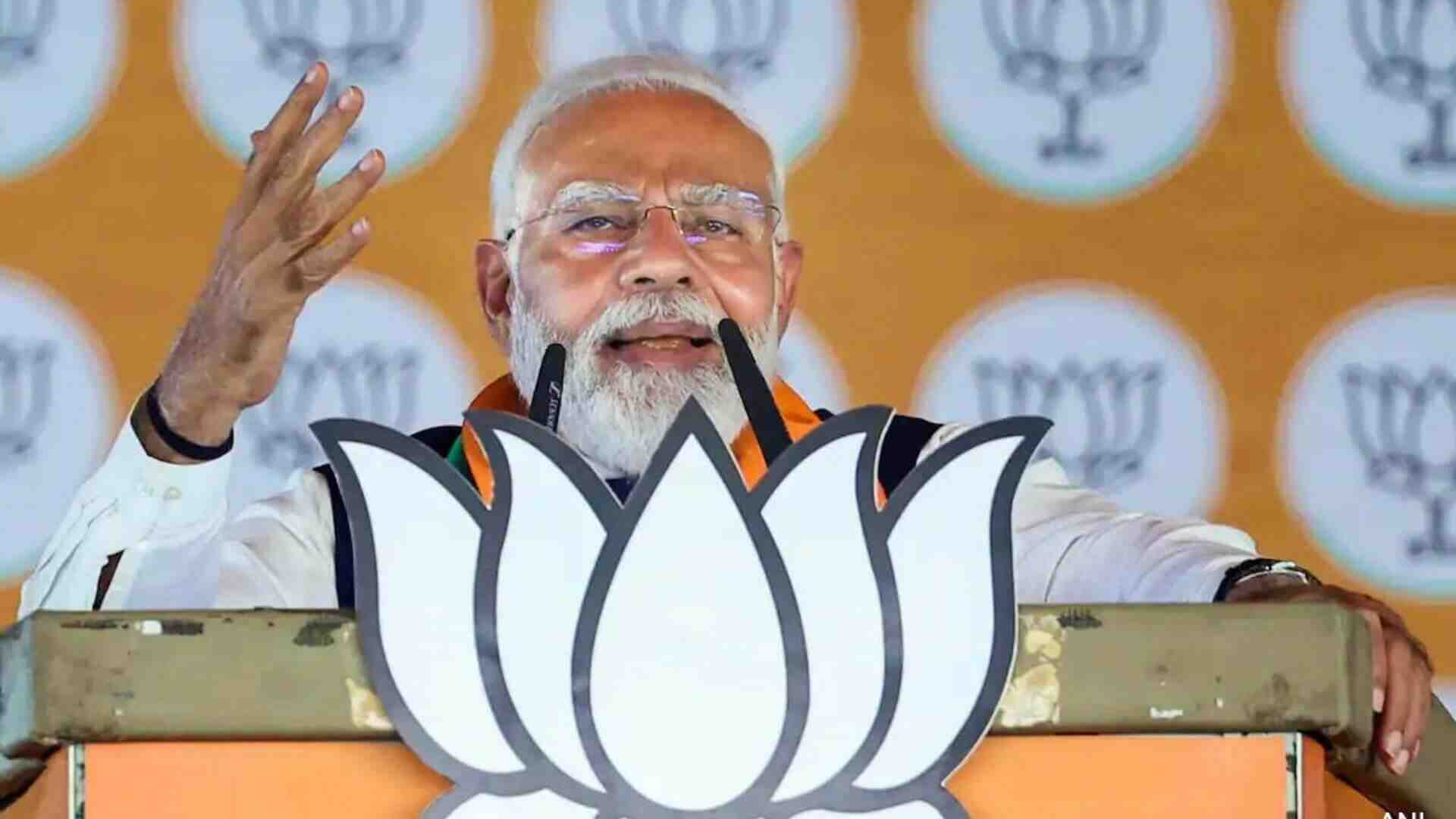Lok Sabha Election 2024 : ‘Competing for appeasement’ PM Modi slams TMC, Cong in Malda while addressing rally