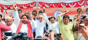 J&K rally: Farooq Abdullah and Bharatsinh Solanki call for change, slam BJP policies