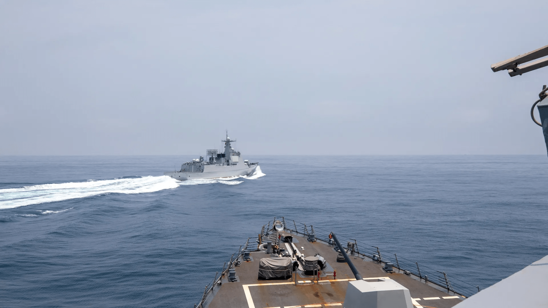 U.S. navy patrol crosses Taiwan Strait post-China warning