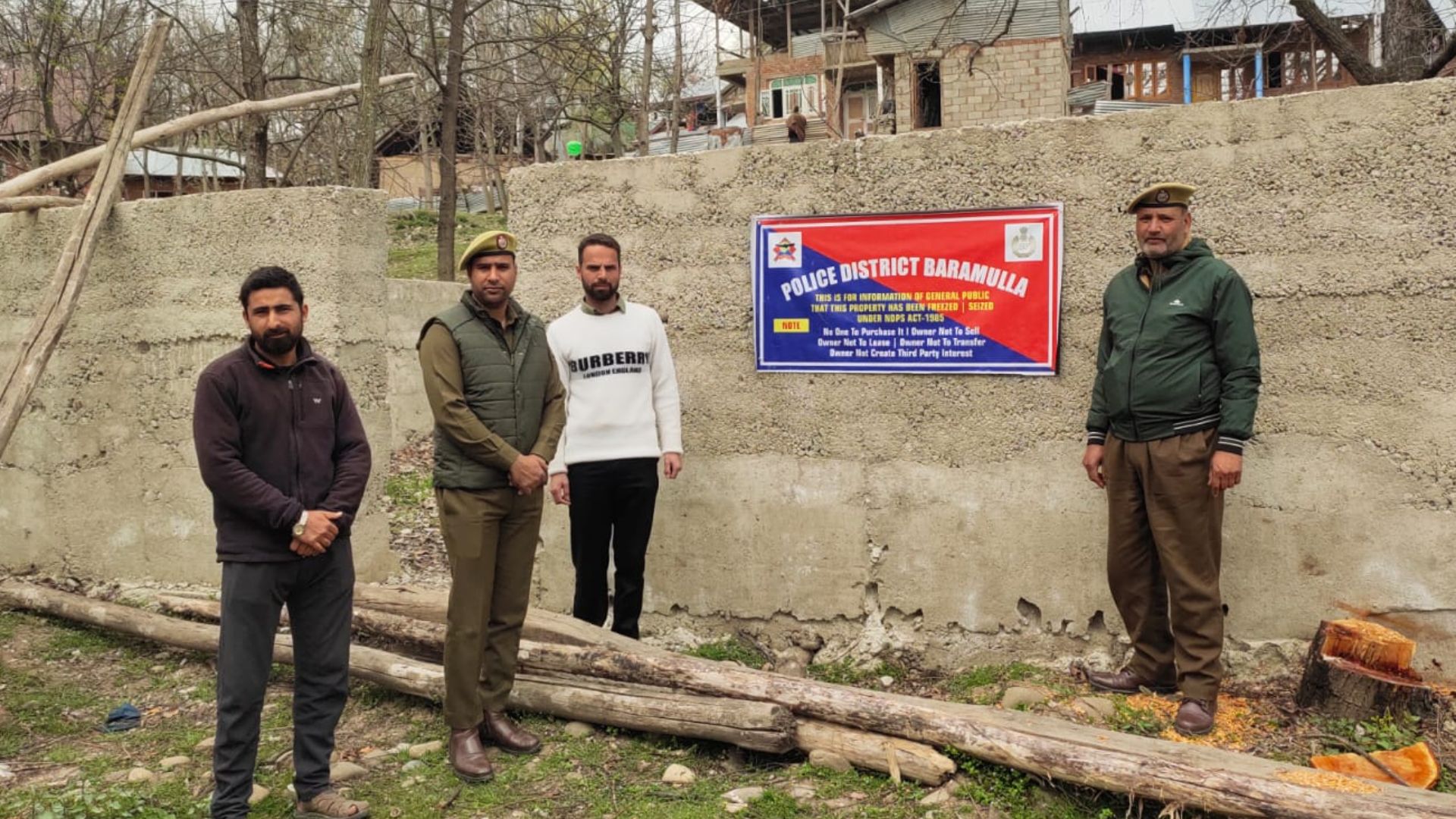 J-K: Police attach ‘illegal’ properties of drug peddlers worth Rs 1.55 crore in Baramulla
