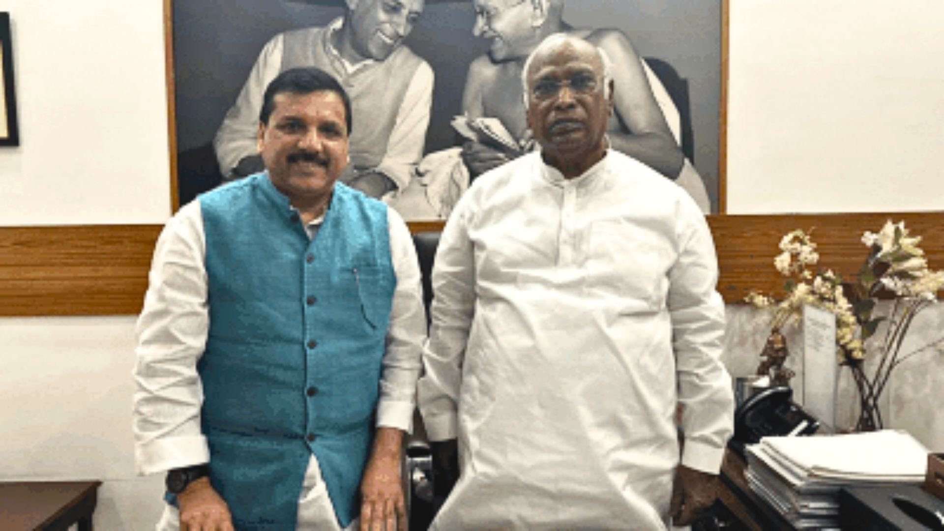 AAP’s Sanjay Singh Meets Congress President Kharge to Discuss Election Strategy