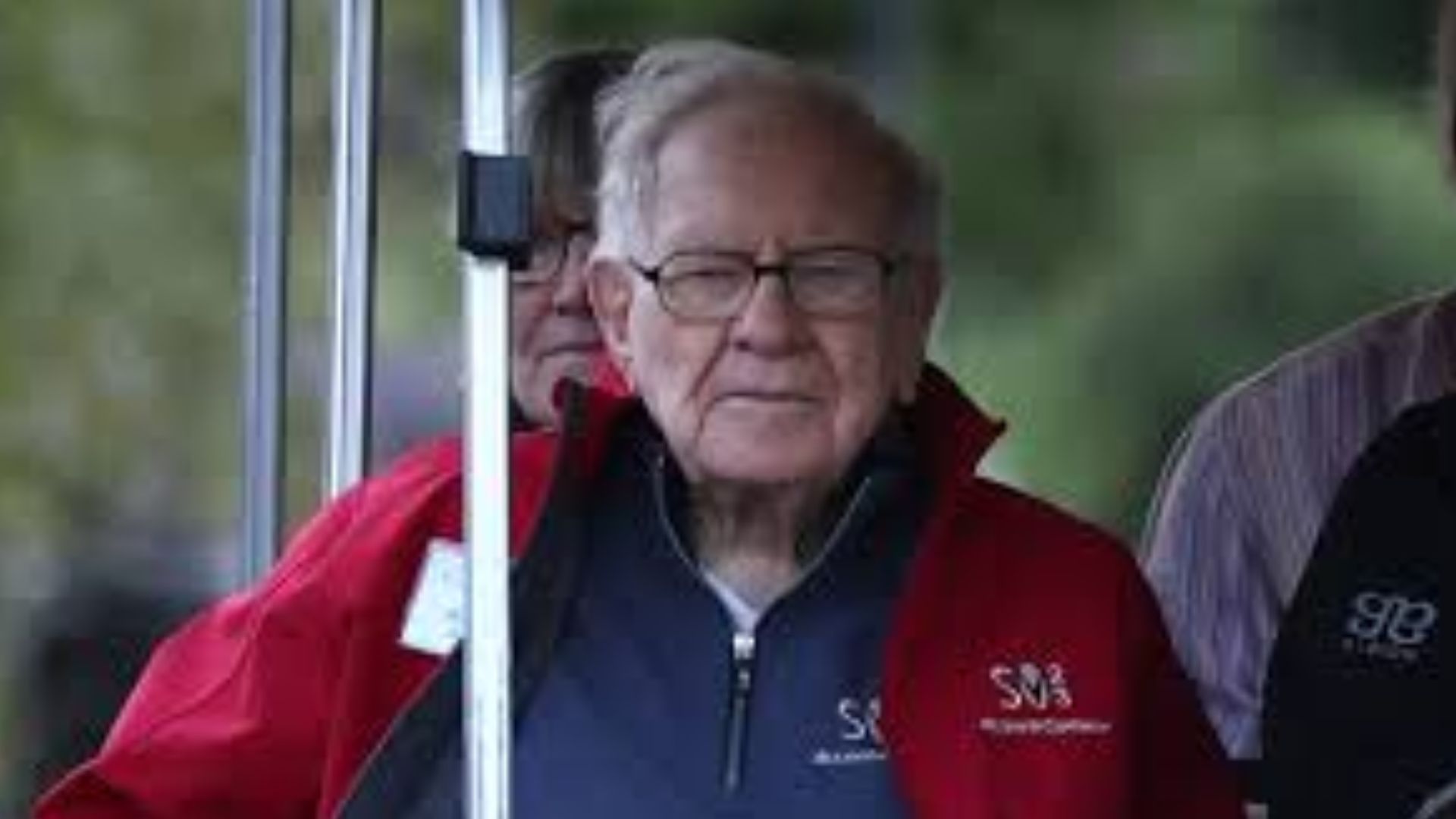 Warren Buffett Address Annual Berkshire’s Meeting Without Charlie Munger