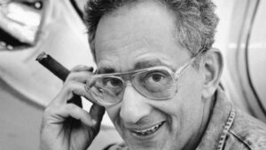 Sculptor Frank Stella Dies At 87