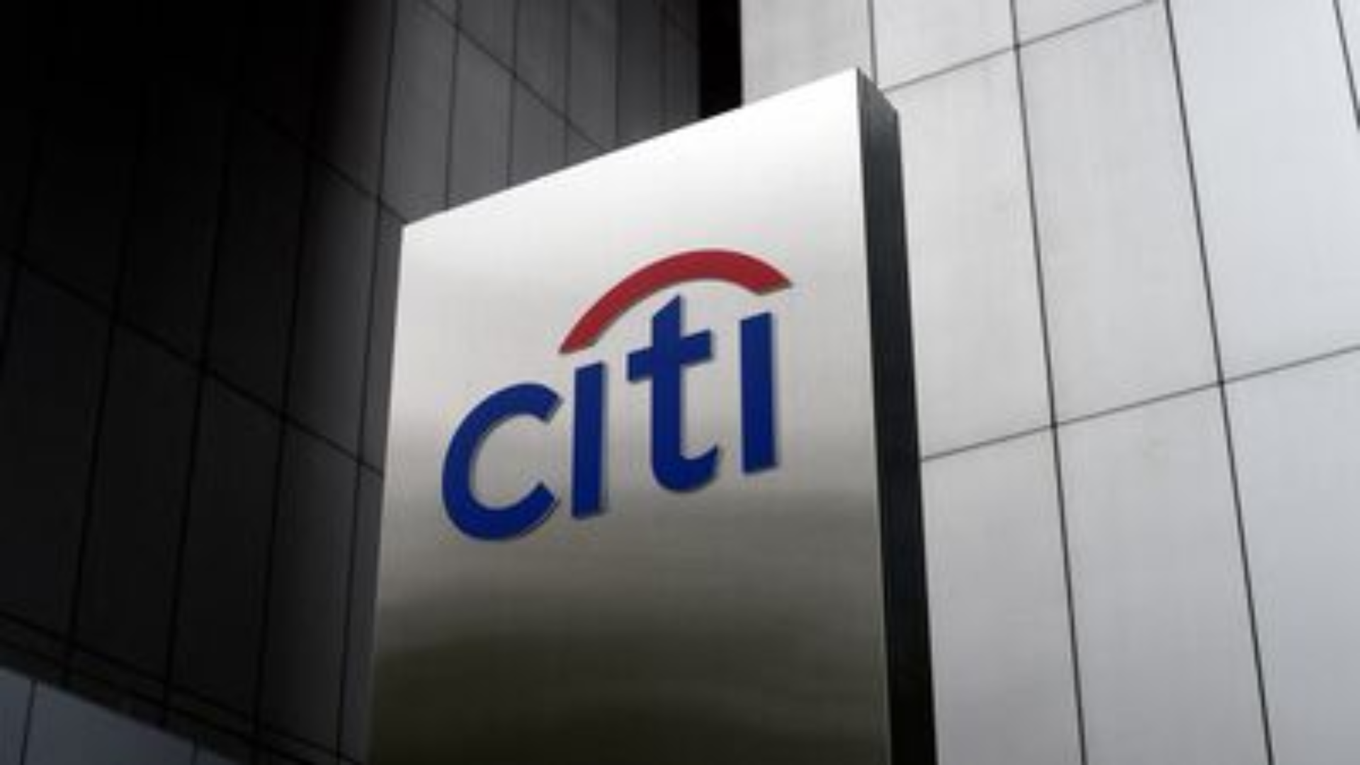 Citigroup Fined £61.6 Million by FCA Over 2022 Trading Blunder Case