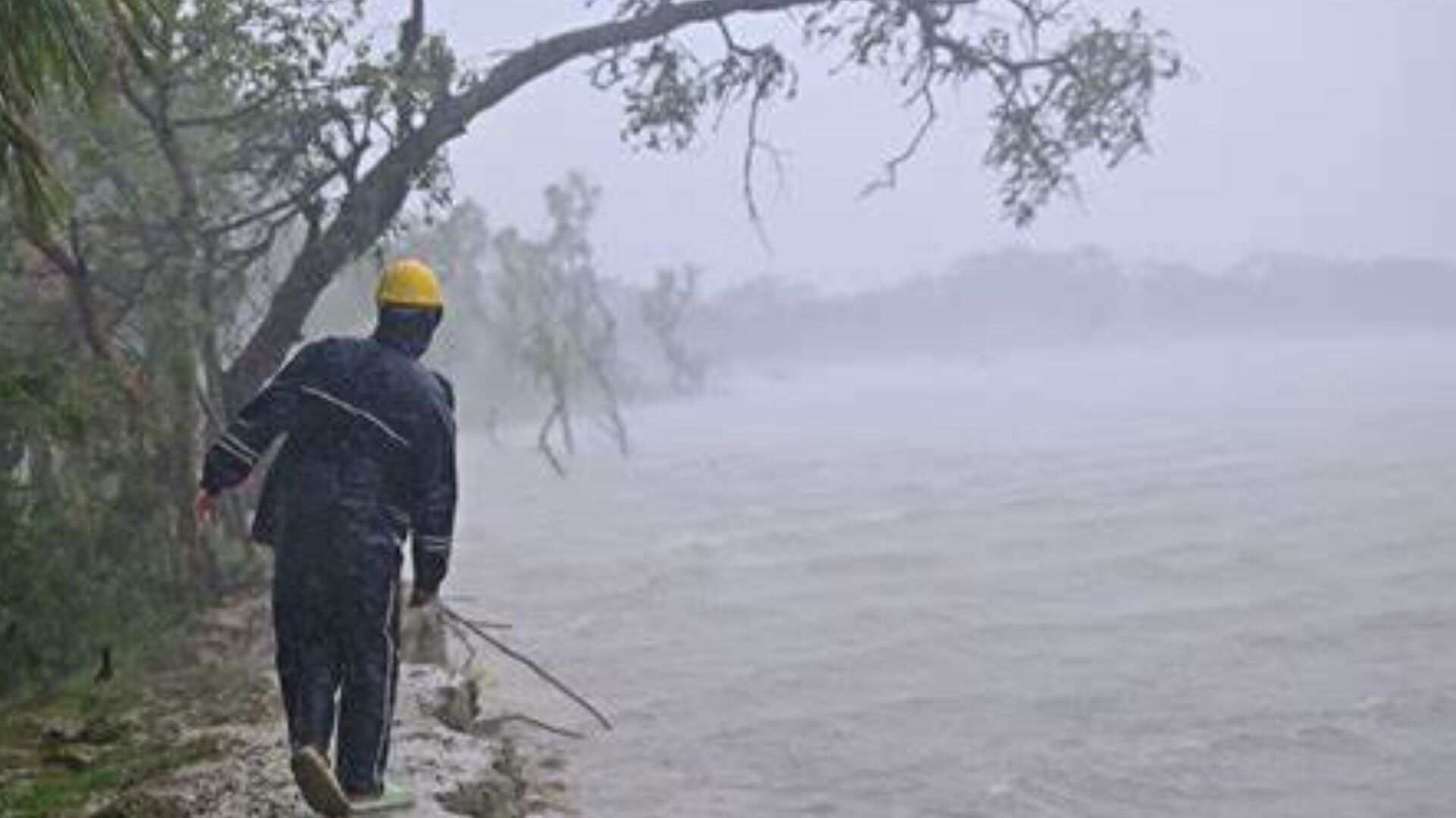 Cyclone Remal: 16 Killed In India and Bangladesh; Power Lines Damaged