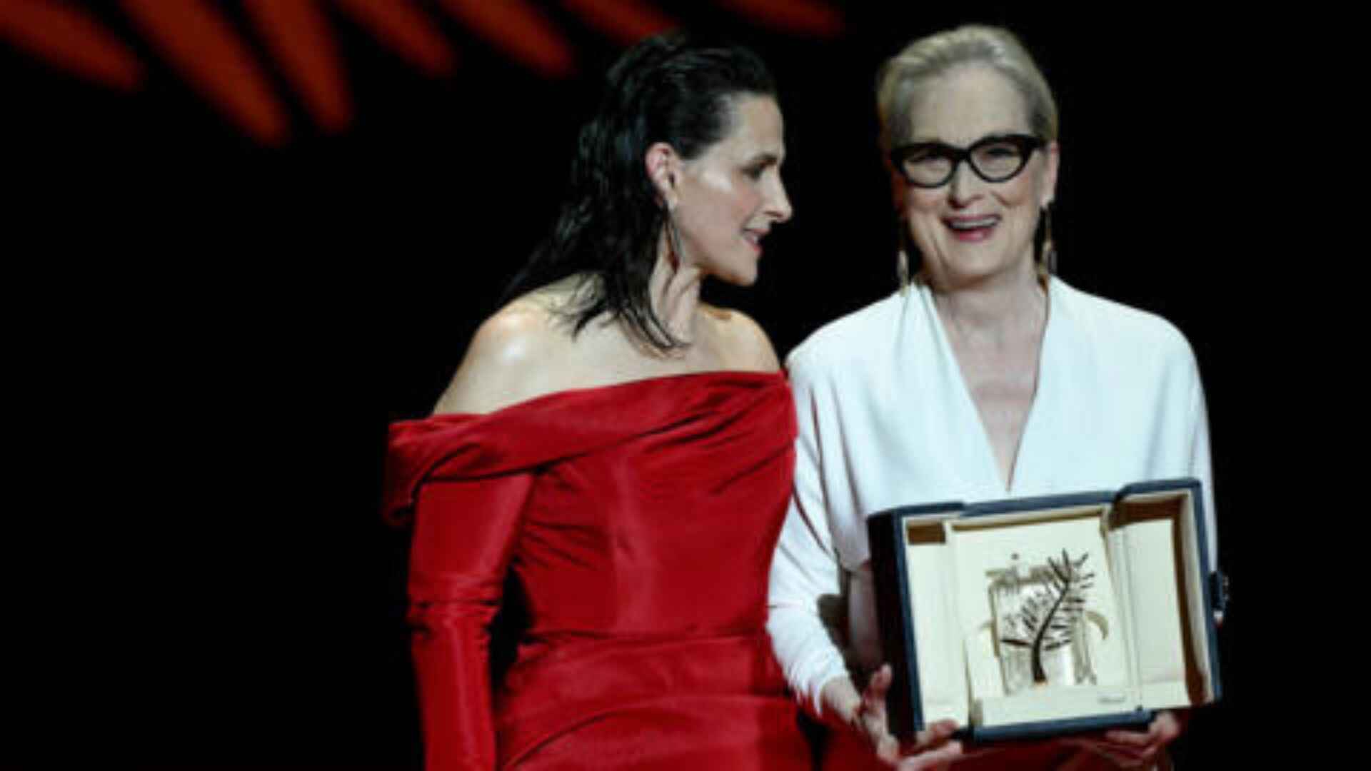 Juliette Binoche Presents Meryl Streep with Palme d'Or